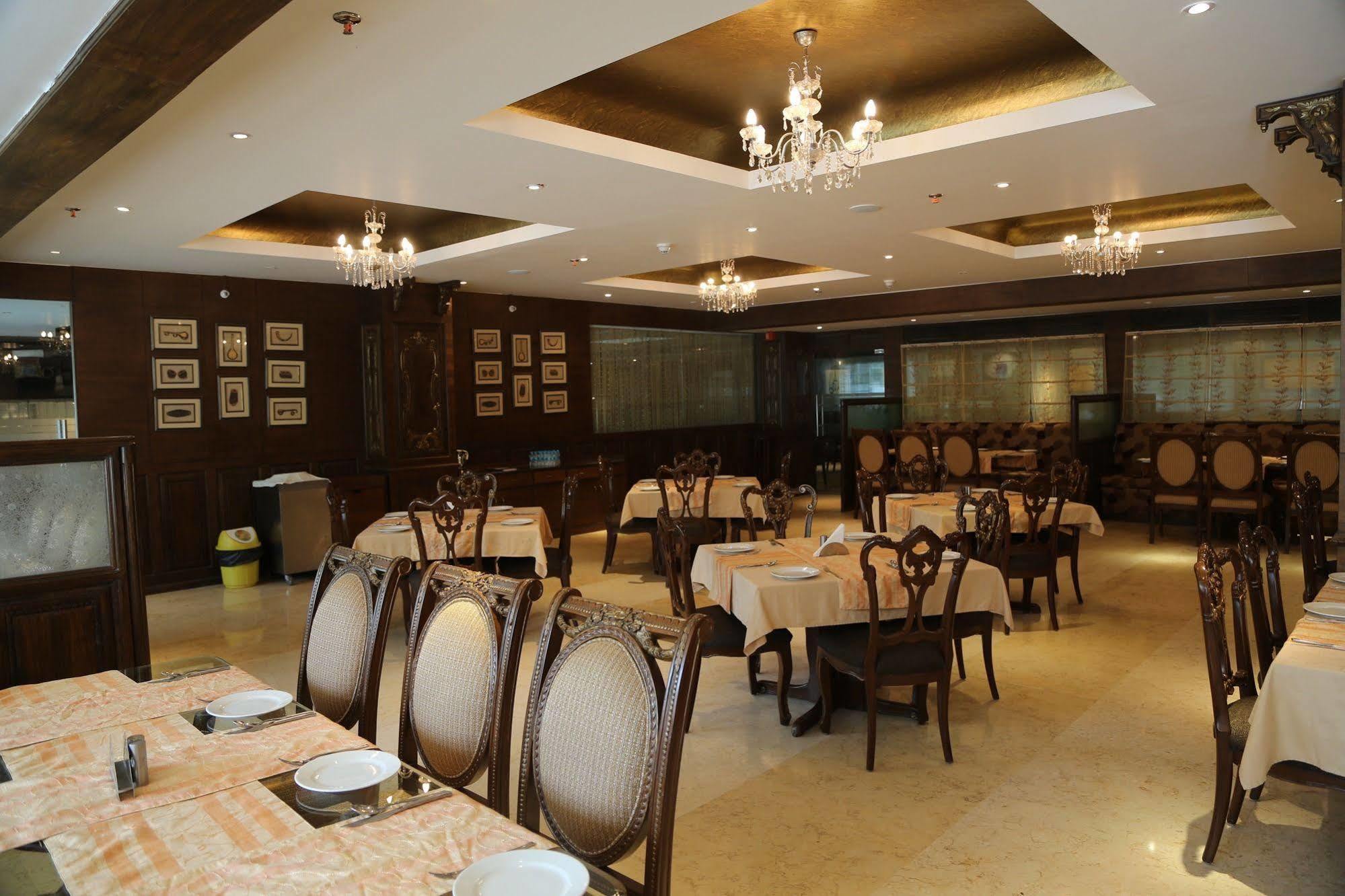 Baba Resorts Dharampur Dharampur  Exteriör bild