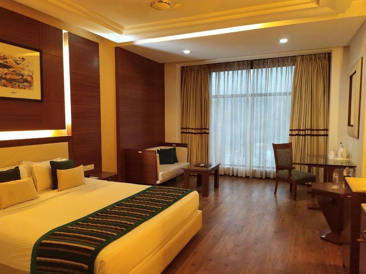 Baba Resorts Dharampur Dharampur  Exteriör bild